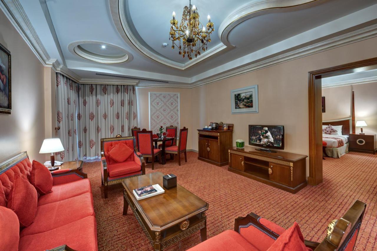 Sahara Beach Resort & Spa Sharjah Exterior photo Suite