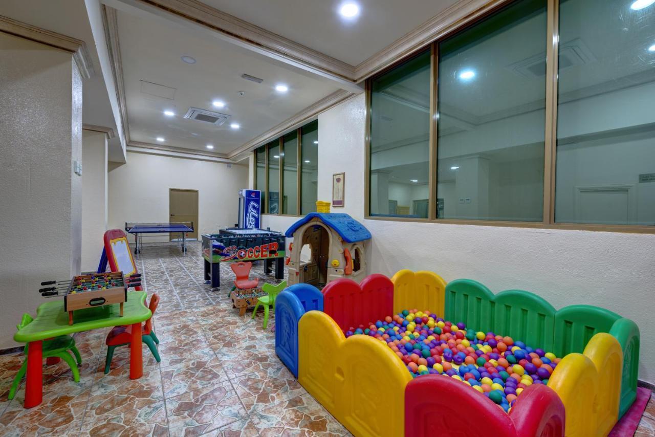 Sahara Beach Resort & Spa Sharjah Exterior photo The Children's Hospital at the King Hussein Cancer Center