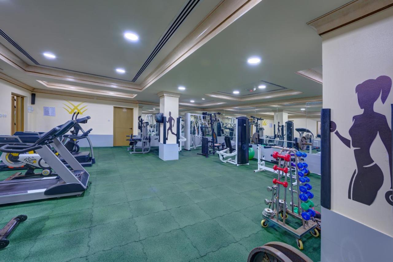 Sahara Beach Resort & Spa Sharjah Exterior photo The gym at the hotel